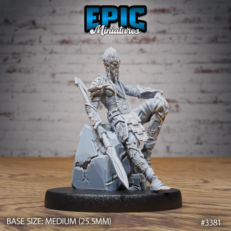 Slave Lancer Sitting (Medium)