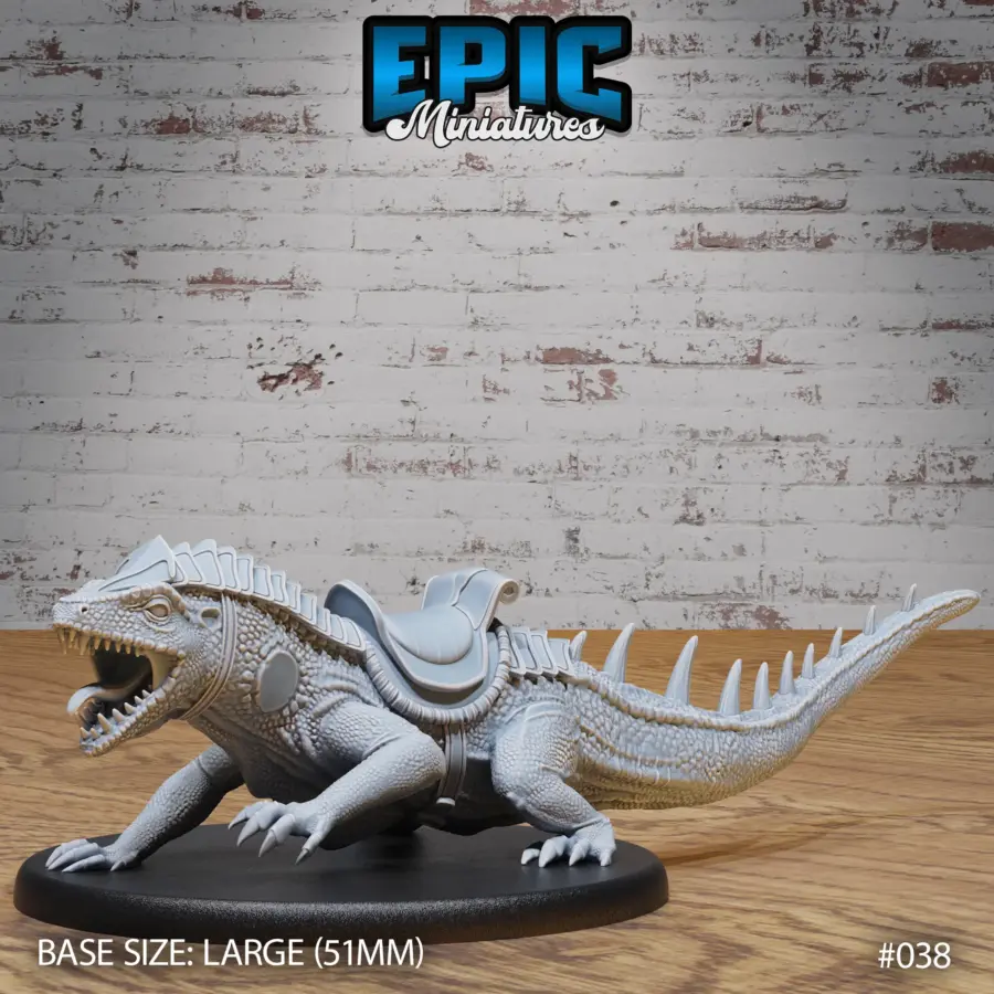 Giant Reptile Mount Attacking (Large)