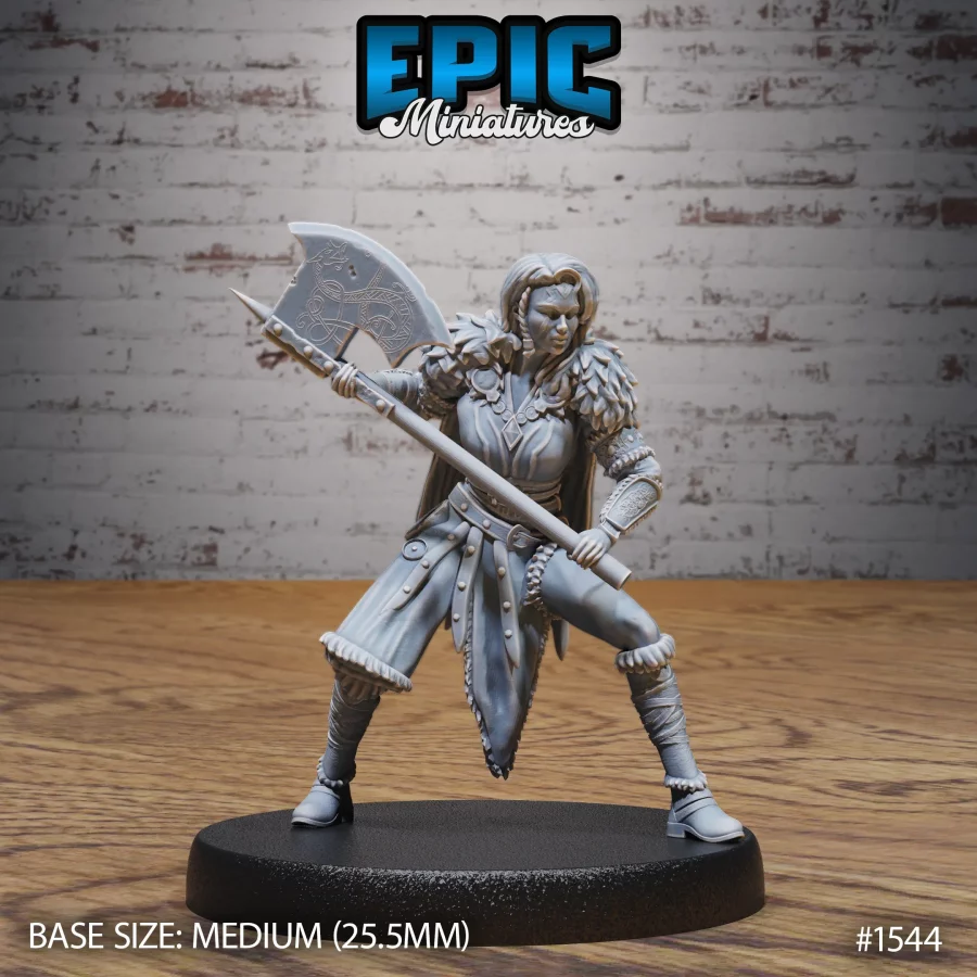 Barbarian Female Fighting (Medium)